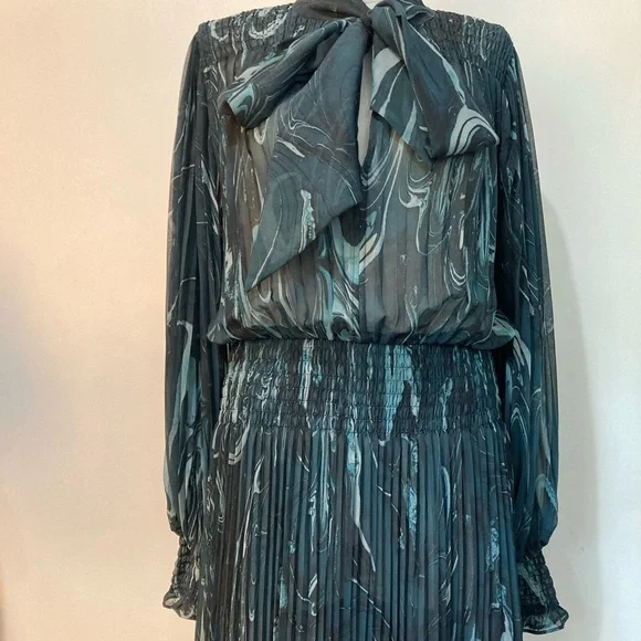 show me your mumu alyssa mini dress Show Me Your Mumu Jasmine Tie Mini Dress Women's Dress Iris Luxe Satin : XS